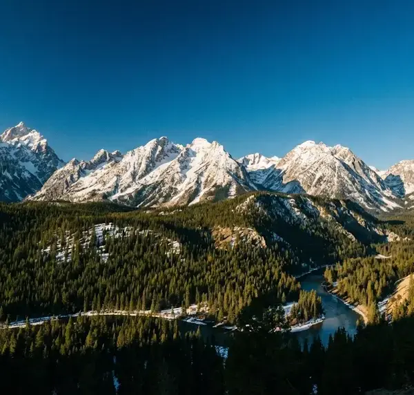 Majestic Mountain Bg
