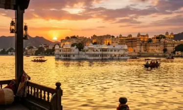 lake pichola